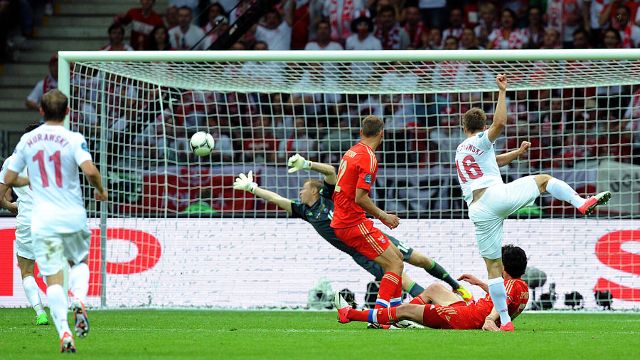 Blaszczykowski hammers home