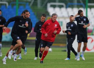 Andy Carroll's phyiscal presence can be a threat, according to Alan Shearer