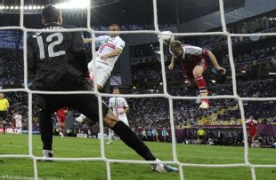 Nicklas Bendtner scored a brace