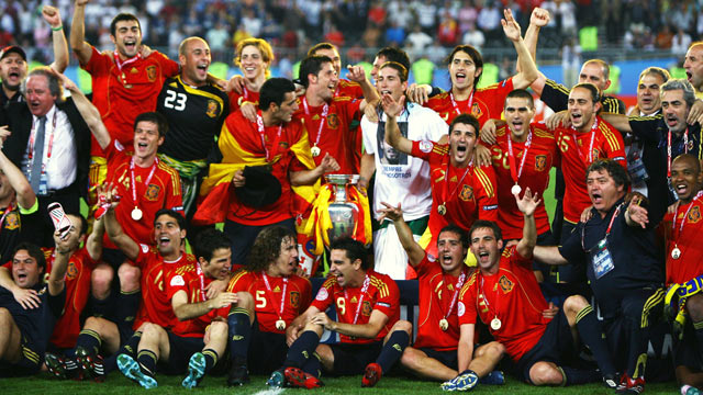 Defending champion Spain remains a favorite this summer, but plenty of questions -- including who will lead the attack -- will have to be answered.