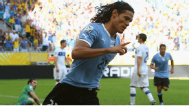 Edinson Cavani primer gol celeb Uruguay v Italia